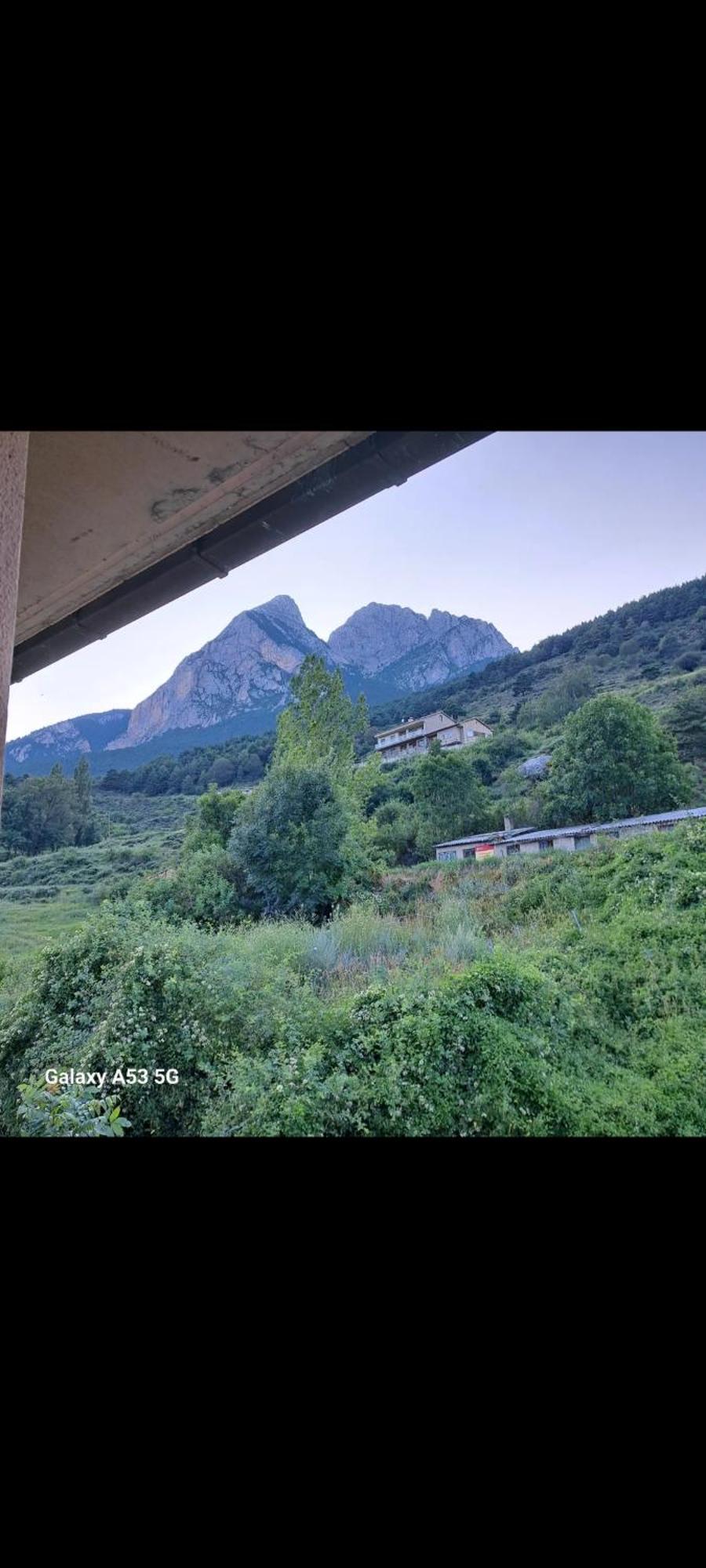 Ensija Pedraforca Apartment Saldés Exterior foto